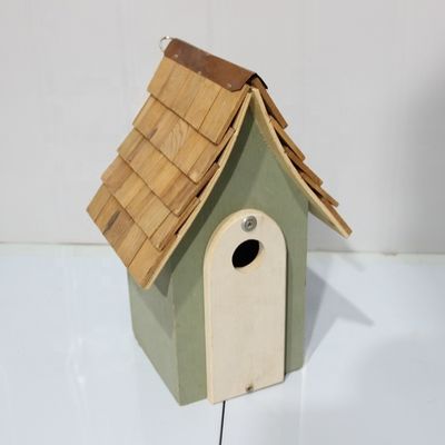 Winddichtes Holz-Vogelhaus mit individueller Farbe