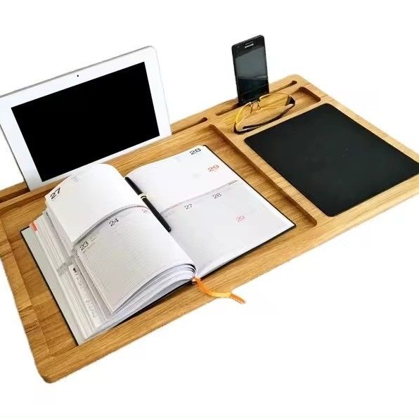 Tragbare Computerplatte aus Holz Nichtklappbarer Eichenstand mit Mauspad und Arbeitsplatz