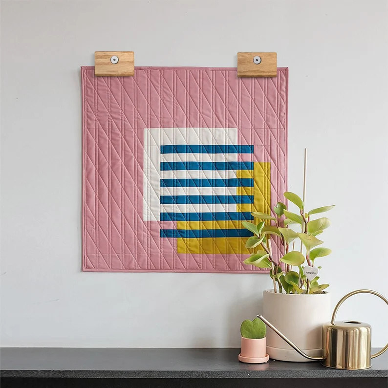 Versatile Kunsthänger aus Textilfasern geeignet für verschiedene Kleidungsstücke und Wohnkulturartikel