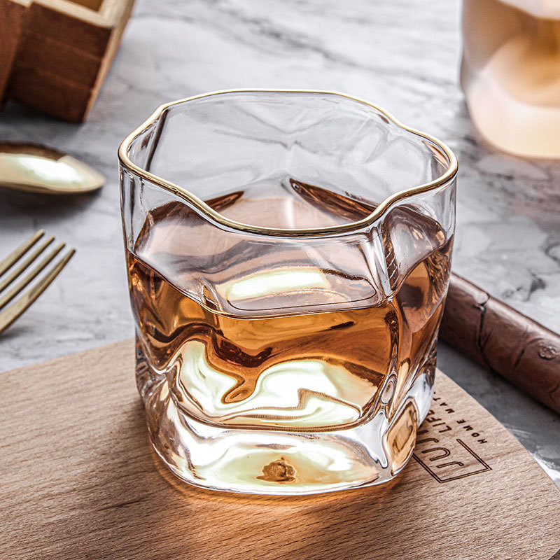 Mehrfarbiger Kaffee mit Eiswein, Glasbecher mit individuellem Logo, akzeptabel und langlebig