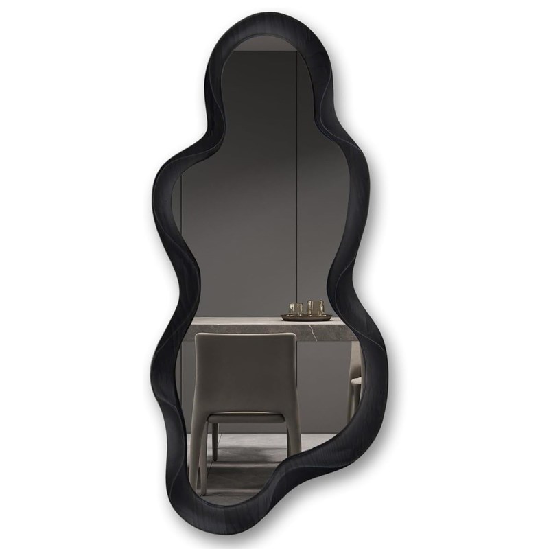 Schöne Wohnkultur Unregelmäßiger Wandspiegel mit schwarzem Holzrahmen und moderner Badezimmerdekoration