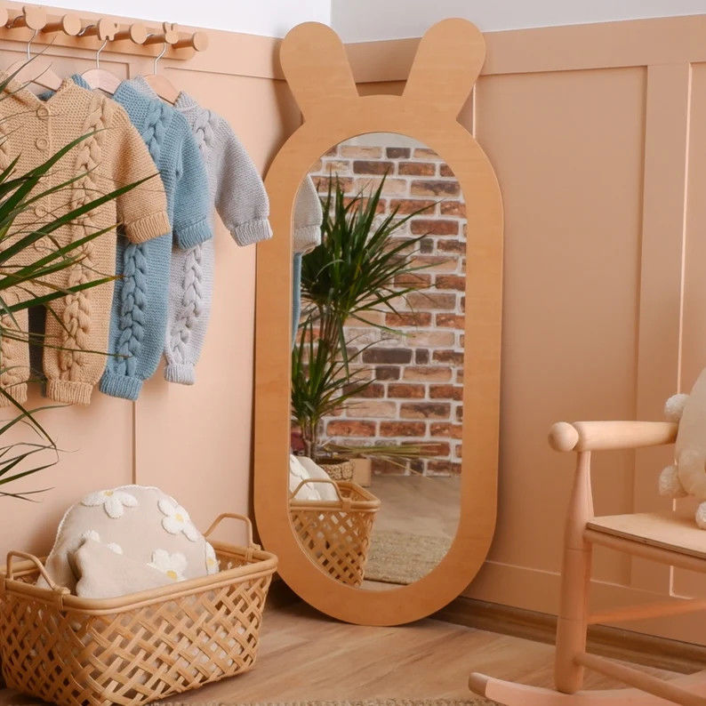 Rustikales Design Holzdekorationsspiegel für Kinder Montessori Wohnzimmer Kleidung